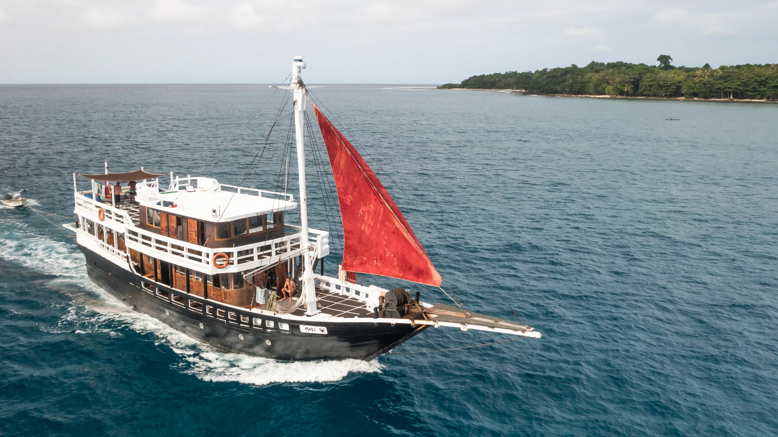 Maki Boat